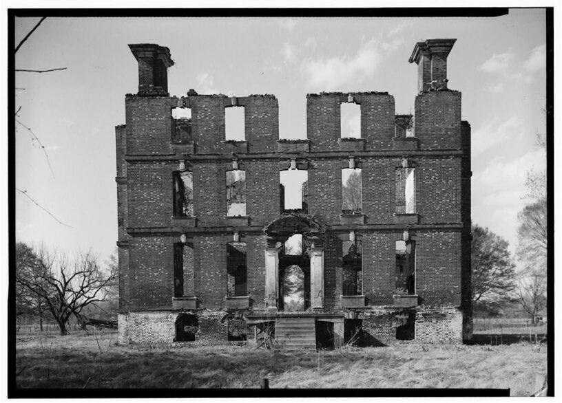 Rosewell ruins in Gloucester County, Virginia, photographed in 1937